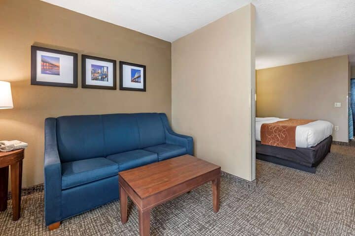Room 5 of 38